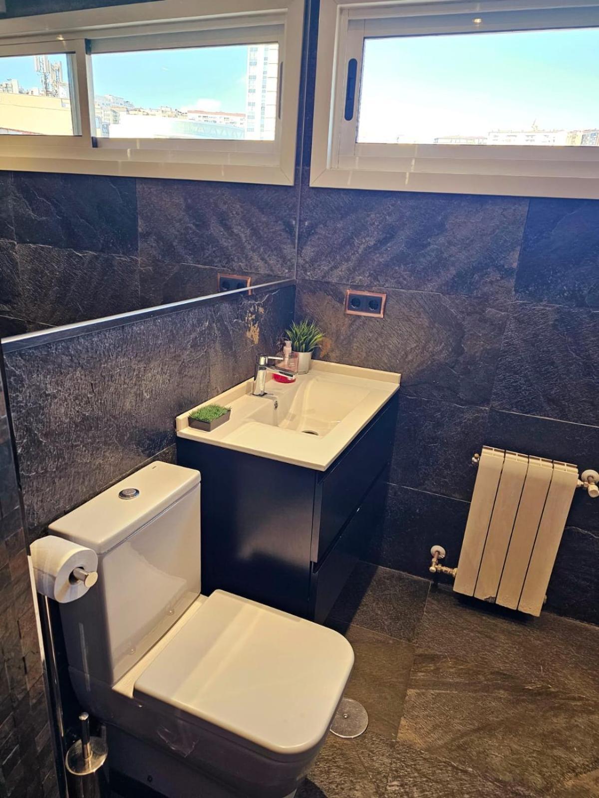 Exclusivo Apartamento En El Centro Vigo Eksteriør billede