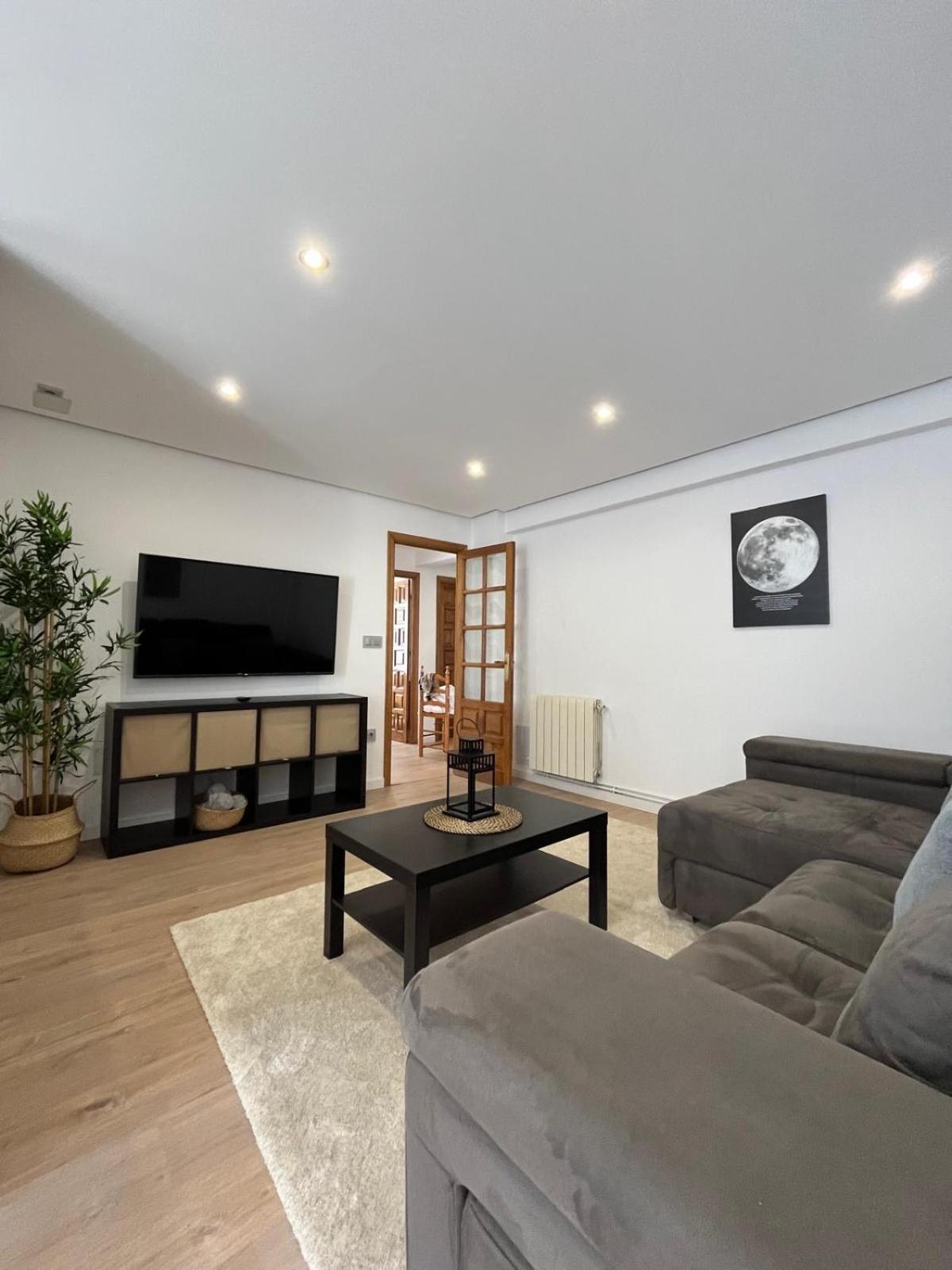 Exclusivo Apartamento En El Centro Vigo Eksteriør billede